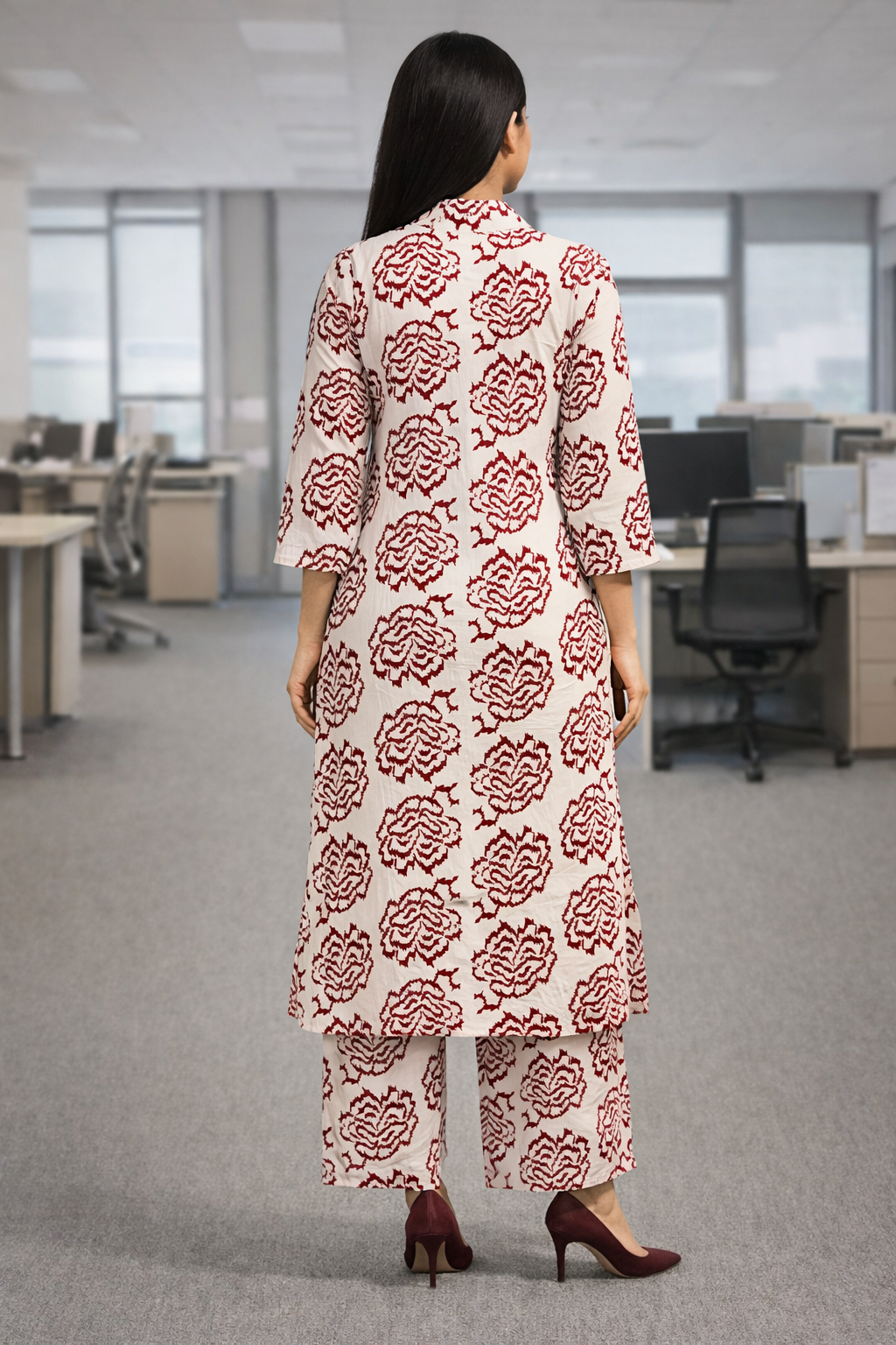 Women's Off-White & Maroon Floral Printed Kurta Pant Set
