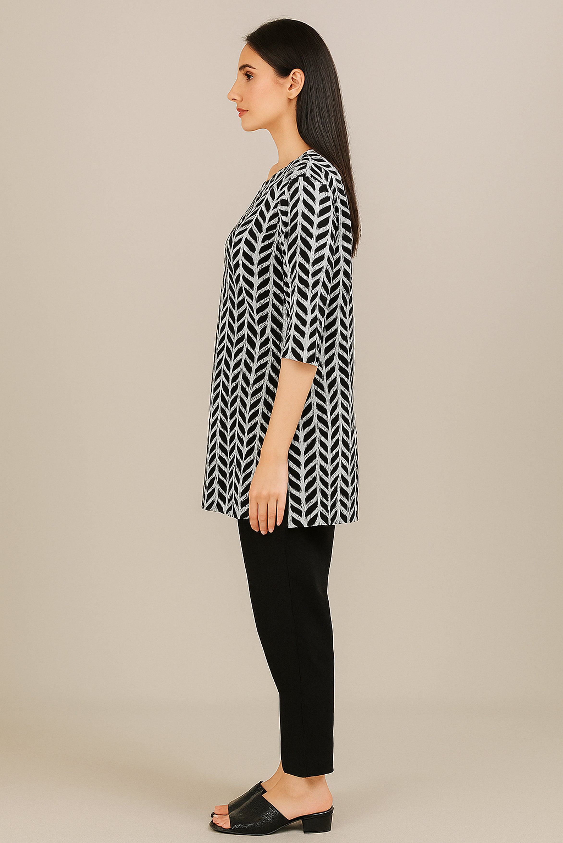 Monochrome Leafy Elegance Top